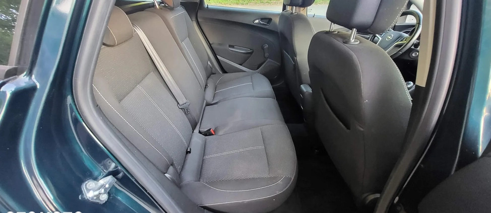 Opel Astra cena 24900 przebieg: 273000, rok produkcji 2015 z Łódź małe 277